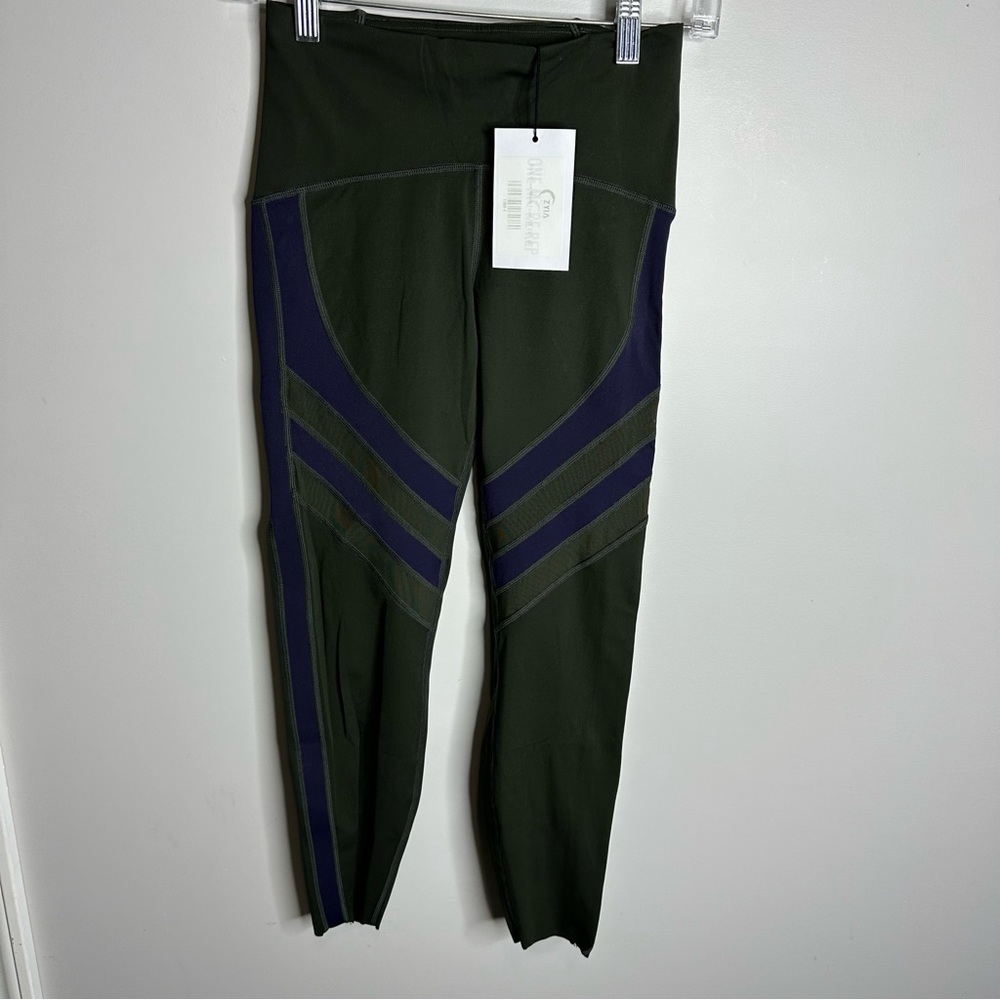 Women’s NEW Zyia Active Size 4 High Waisted Dark Olive Mesh Luxe 7/8 24”